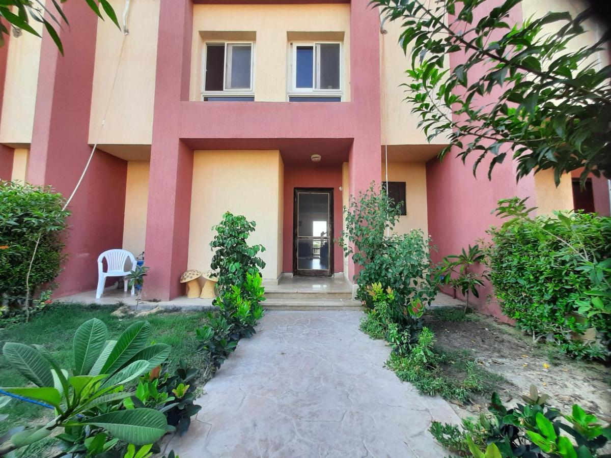 Villa Rosana Resort الساحل الشمالى دوار الحاج أحمد المظهر الخارجي الصورة